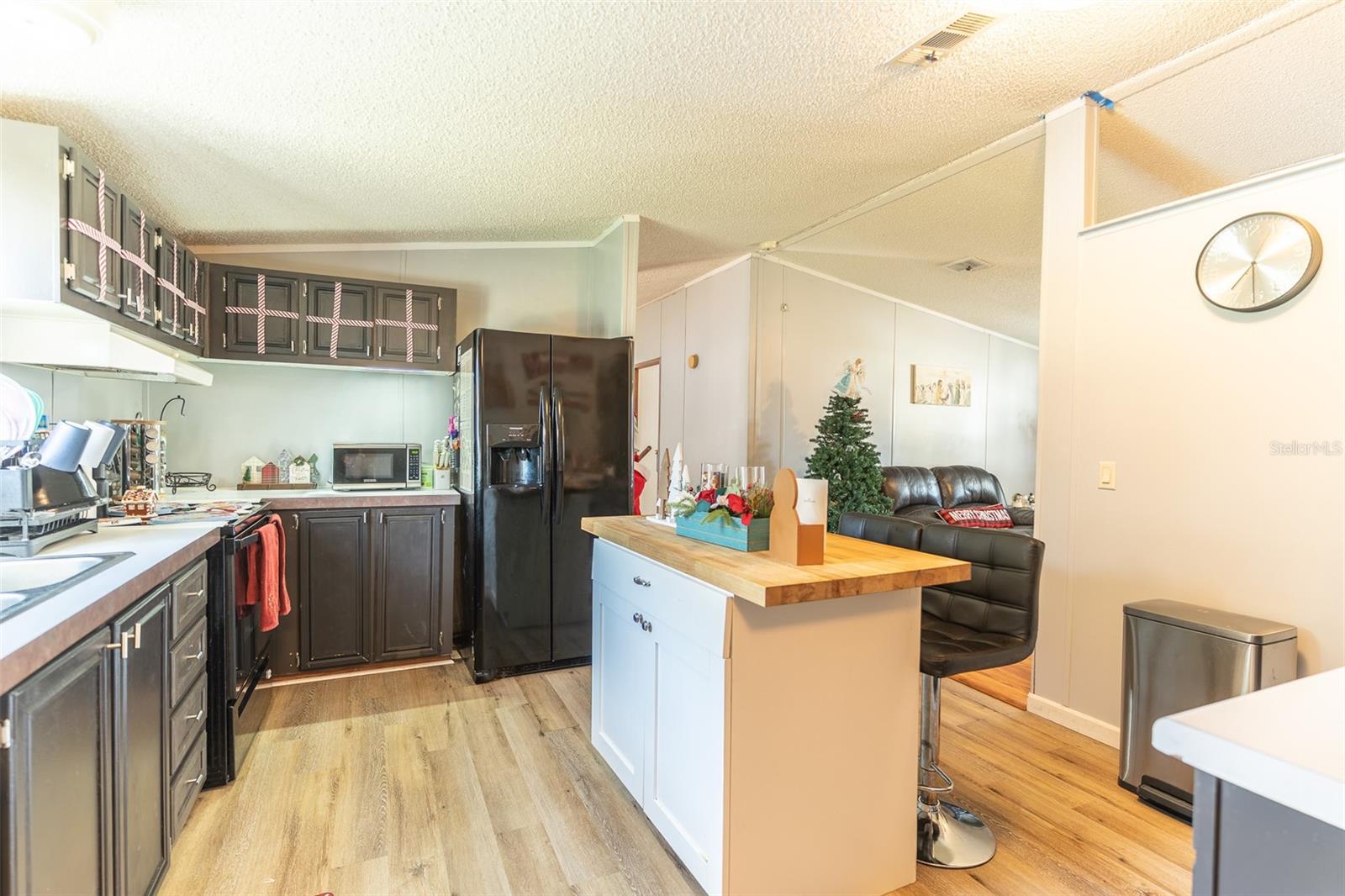 3575 PIONEER TRAILS BLVD E