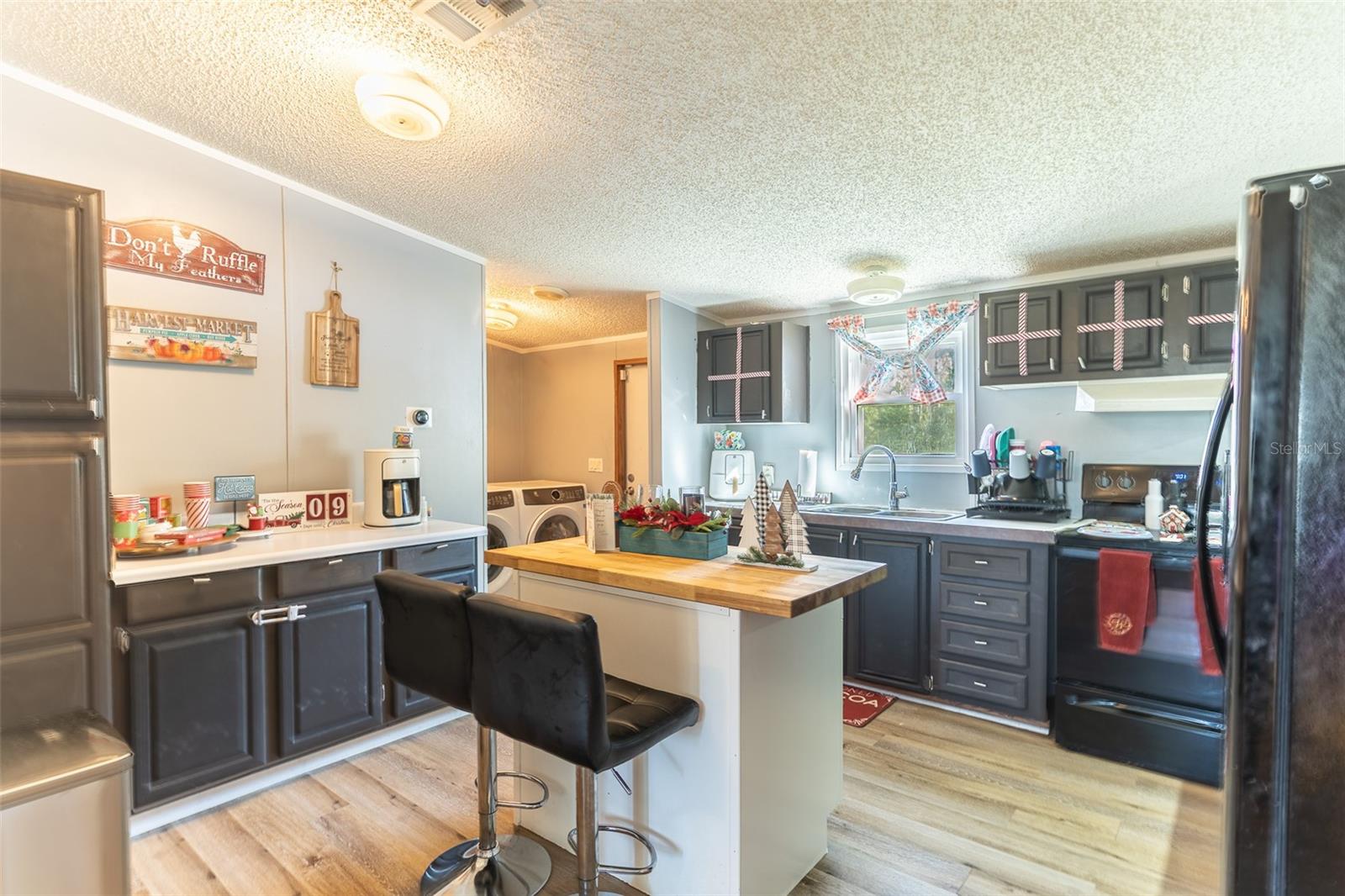 3575 PIONEER TRAILS BLVD E