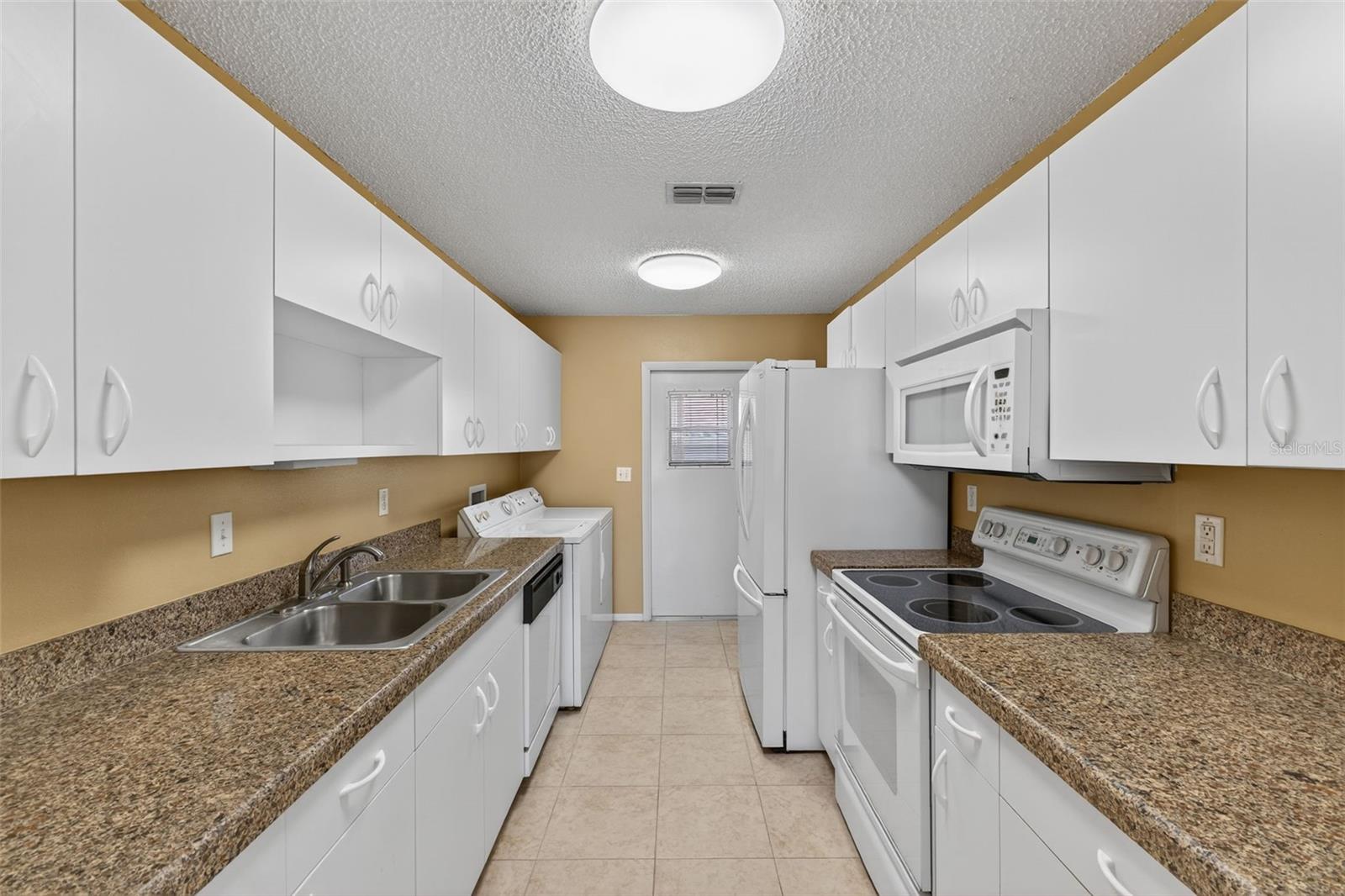 64 WINTER RIDGE RD #64