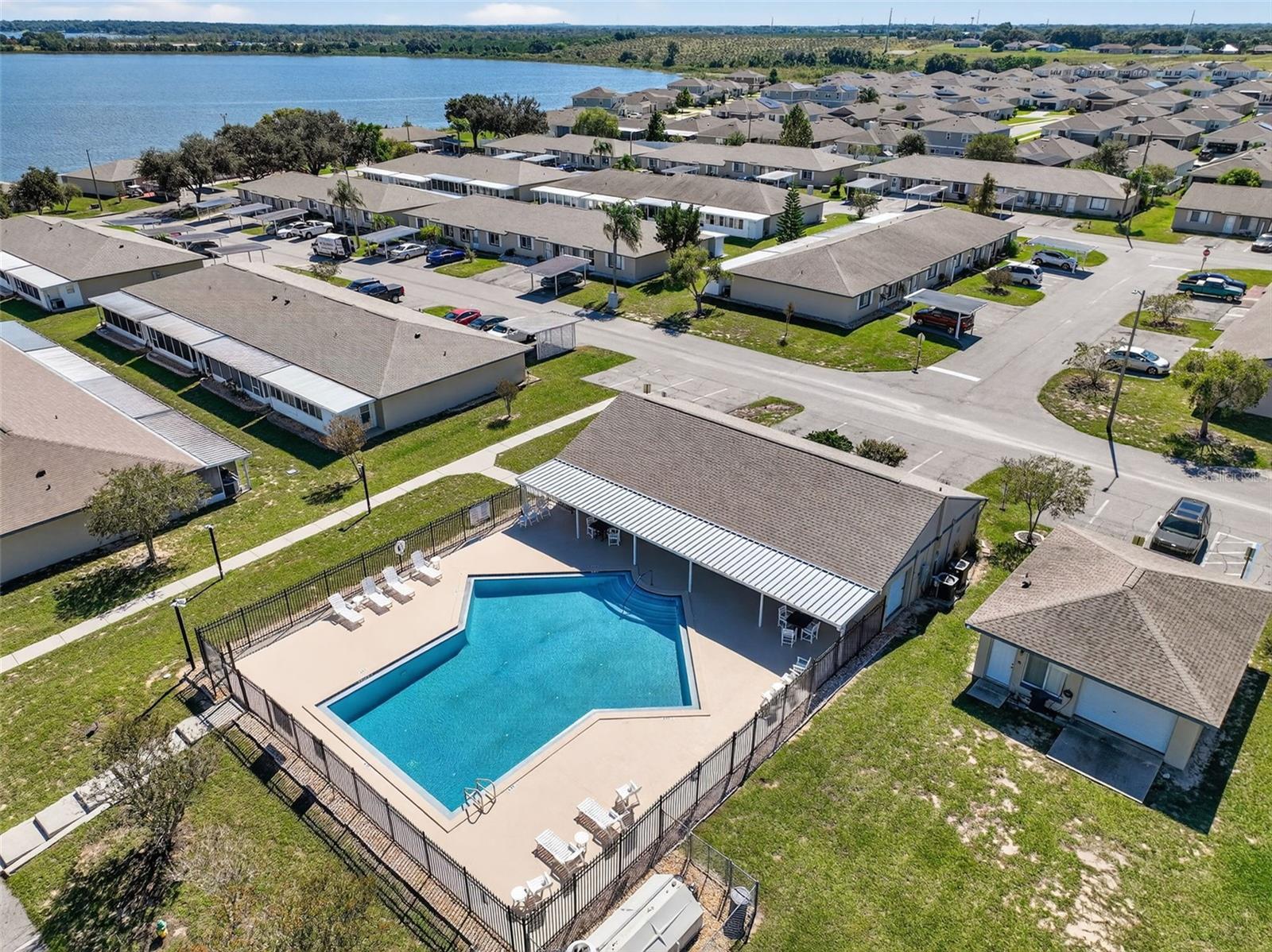 64 WINTER RIDGE RD #64