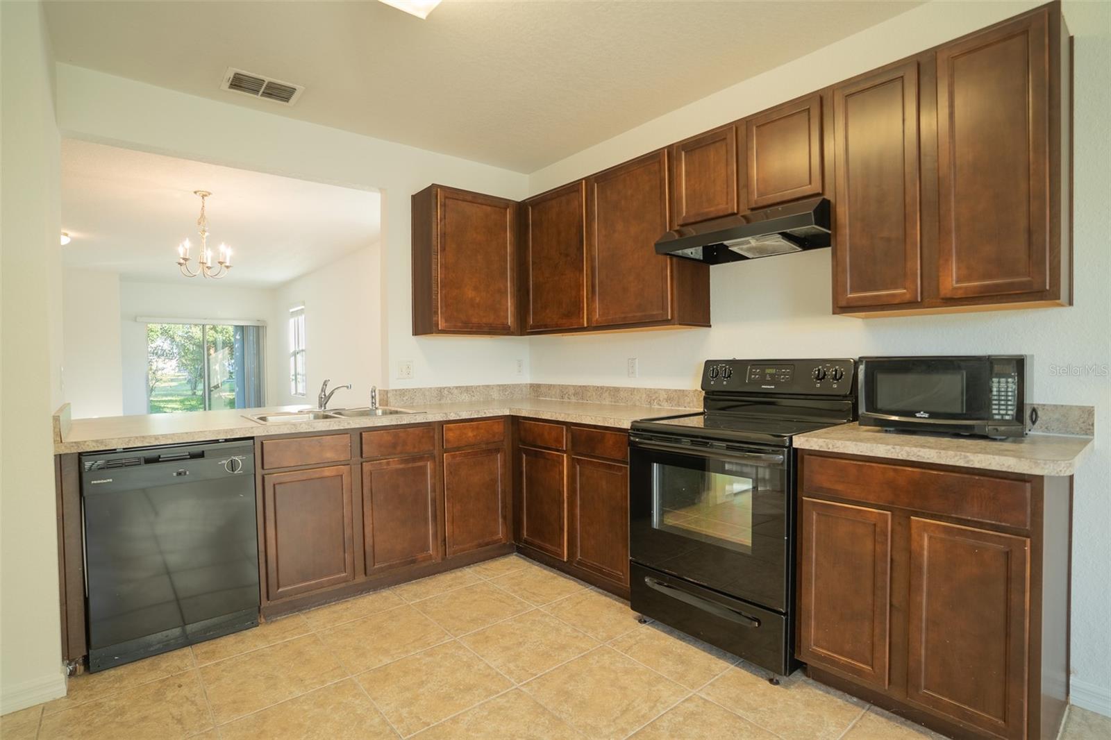 3648 JULIUS ESTATES BLVD