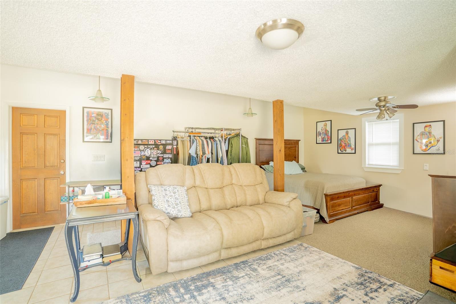 1433 N LAKE HOWARD DR