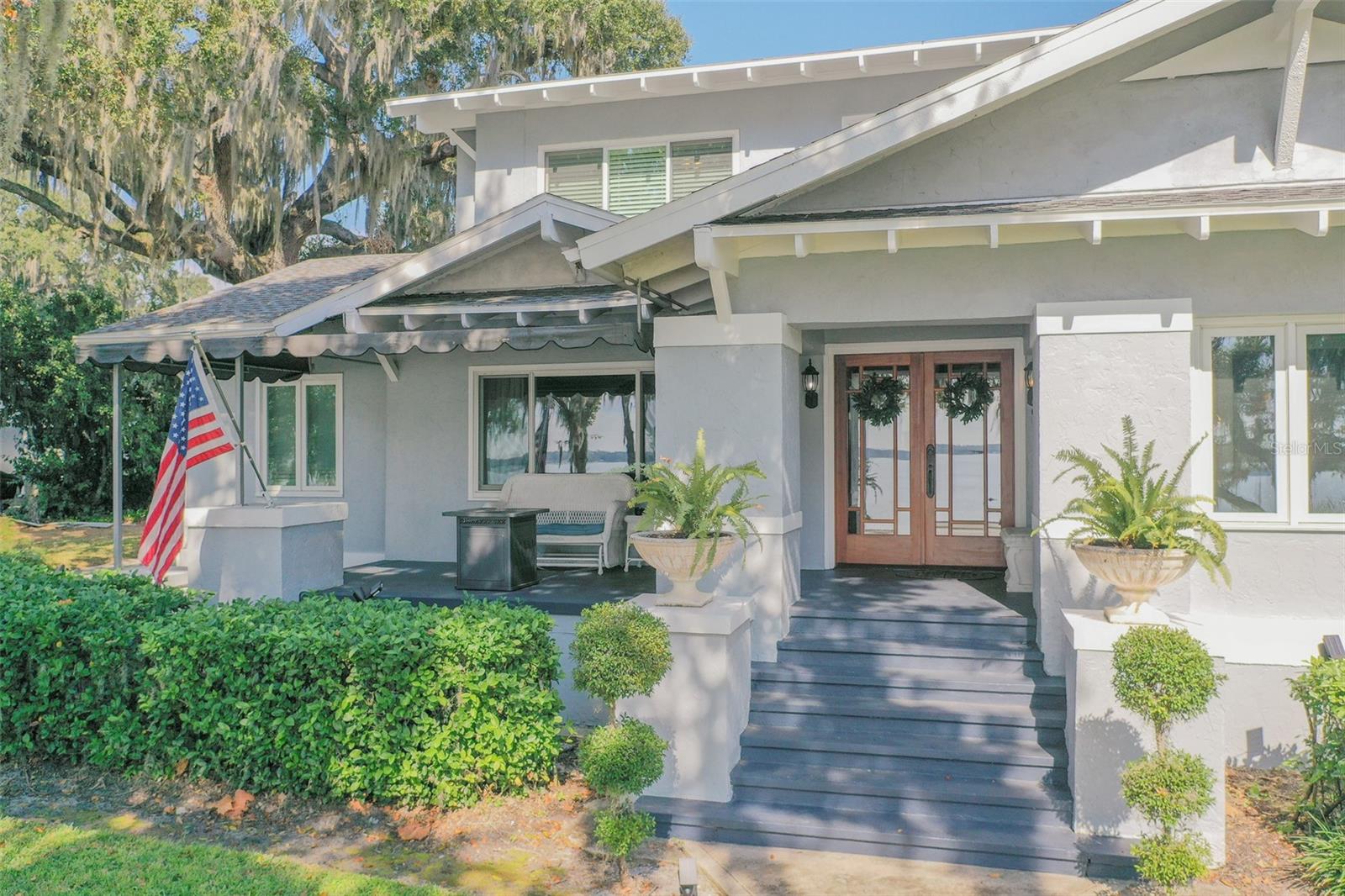 1433 N LAKE HOWARD DR