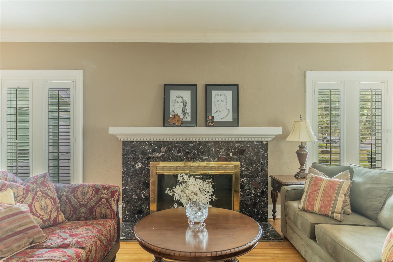 1433 N LAKE HOWARD DR