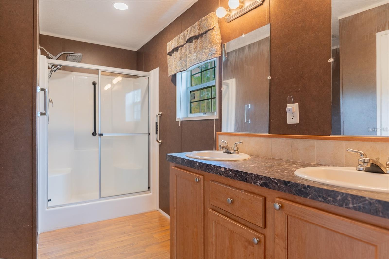 17794 COMMONWEALTH AVE N