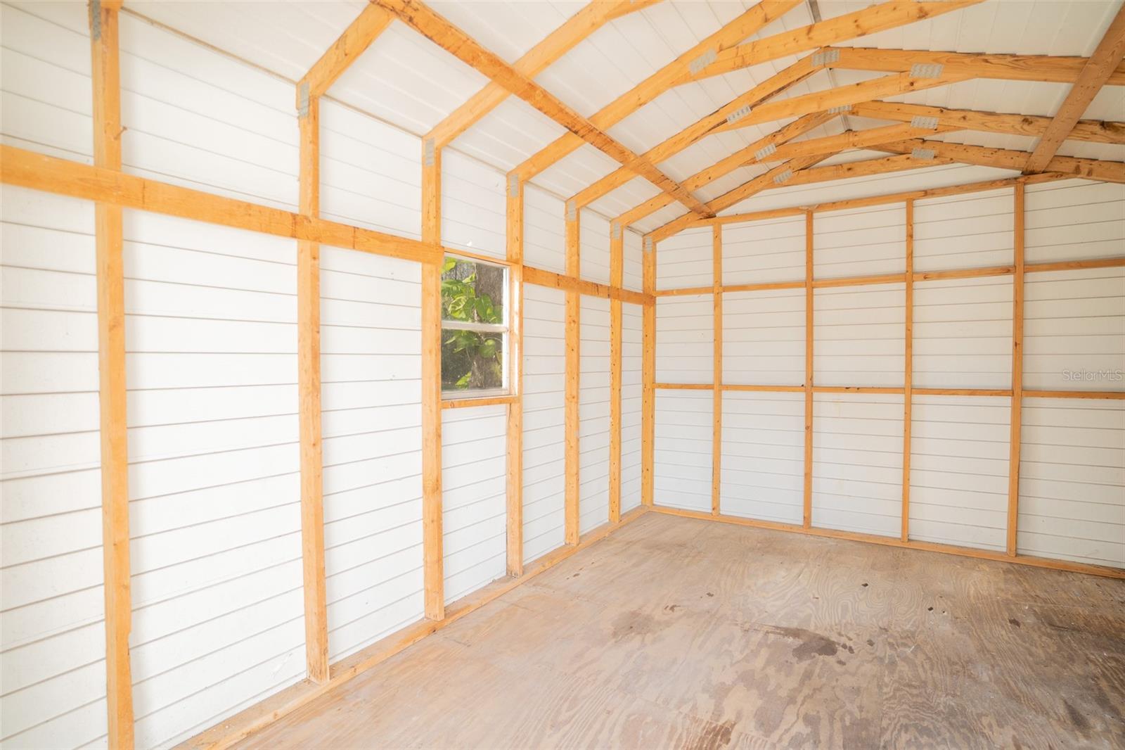 17794 COMMONWEALTH AVE N