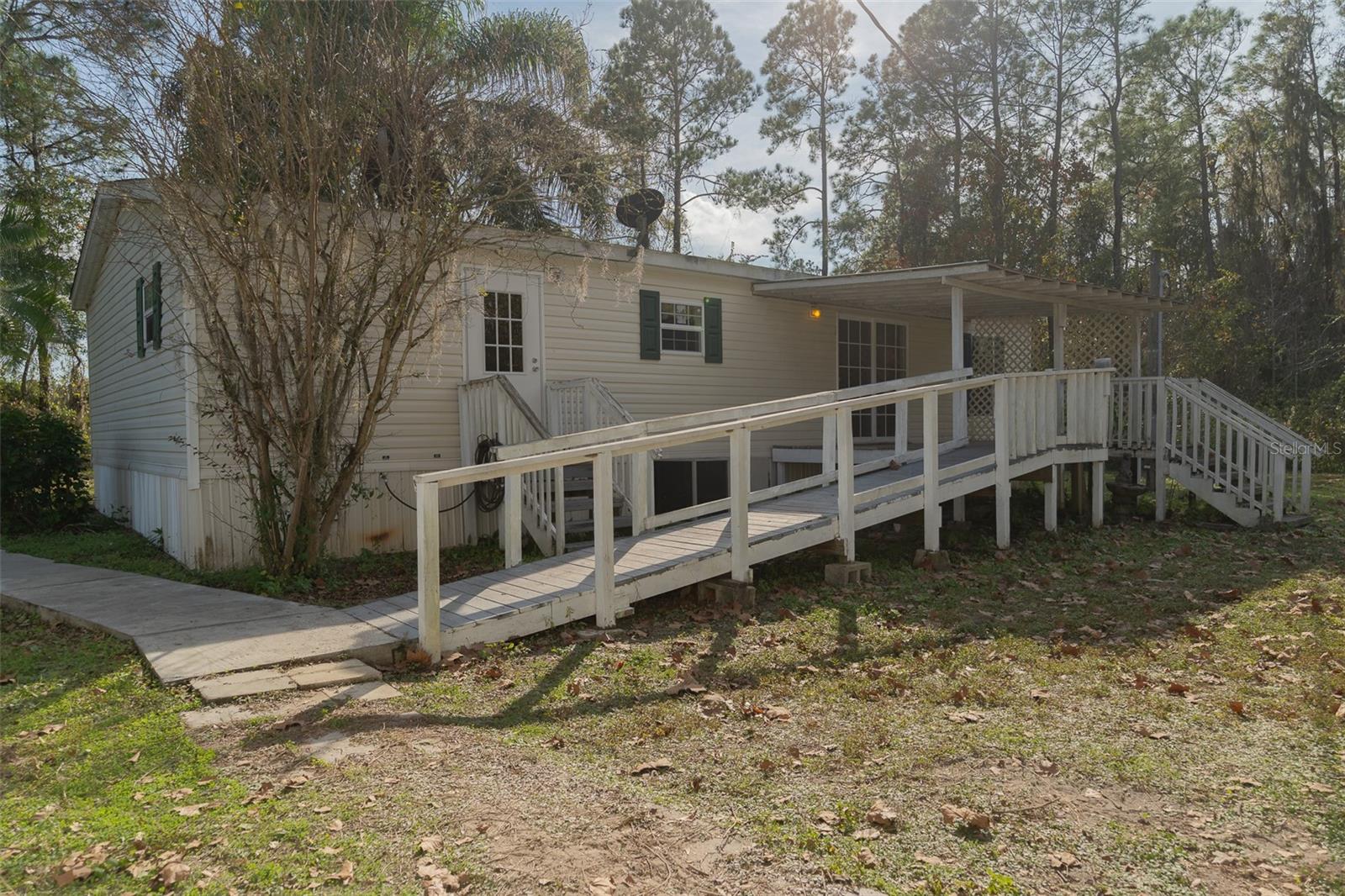 17794 COMMONWEALTH AVE N