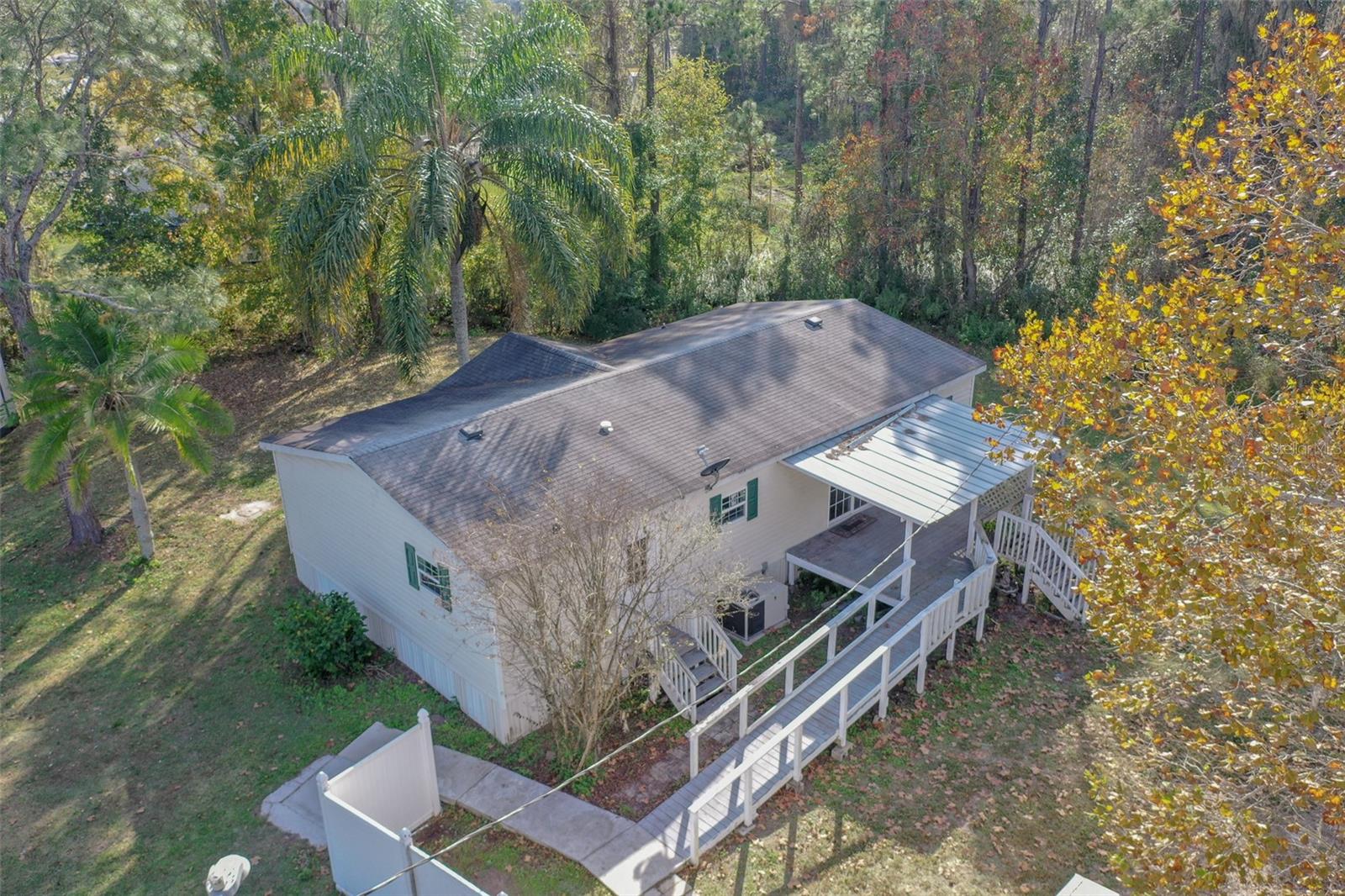 17794 COMMONWEALTH AVE N