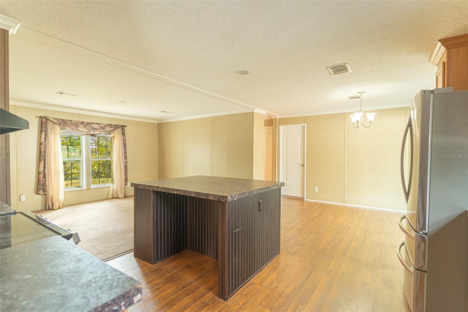 17794 COMMONWEALTH AVE N