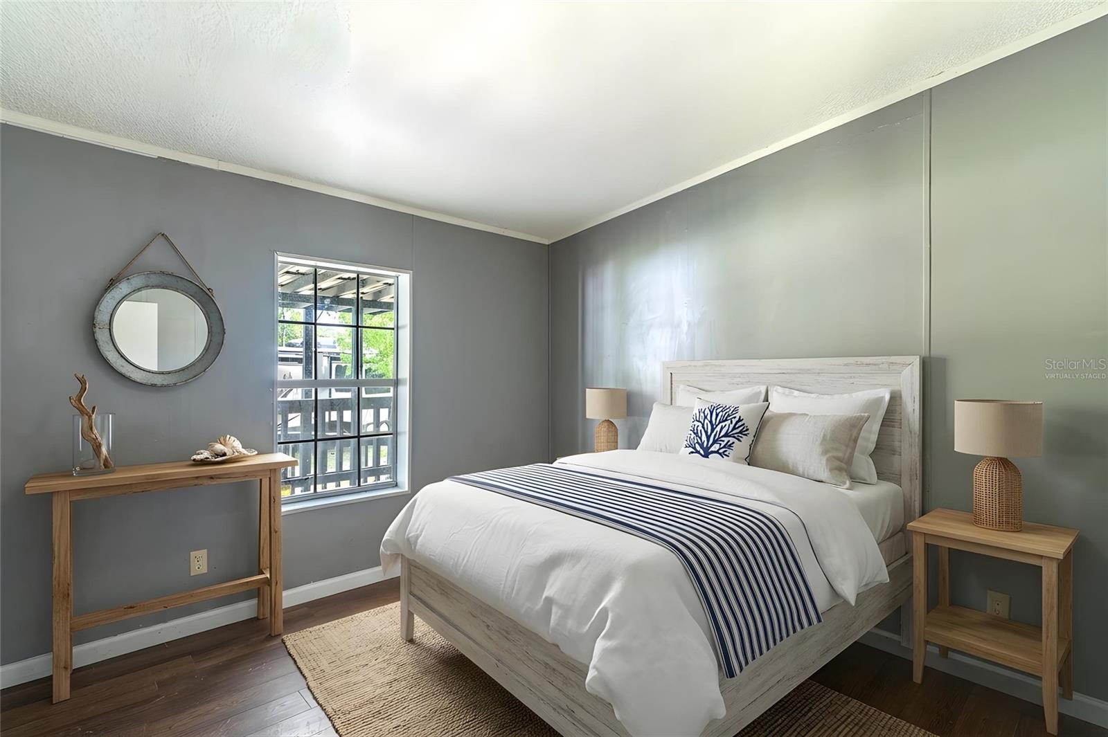 17822 COMMONWEALTH AVE N