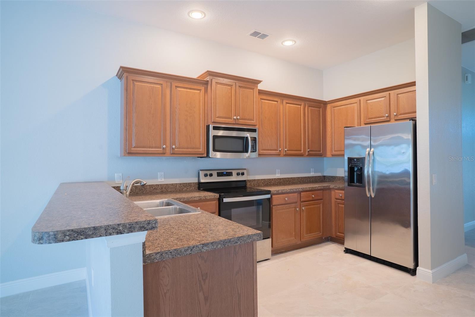 4127 ISLAND LAKES DR