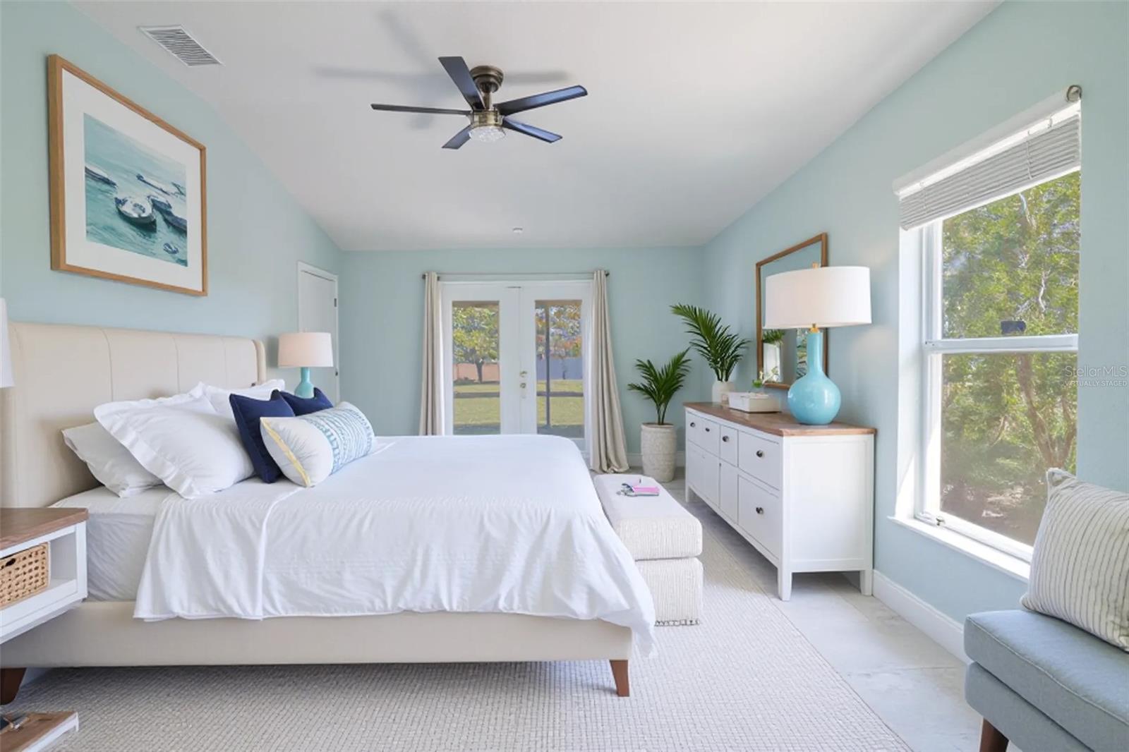 4127 ISLAND LAKES DR