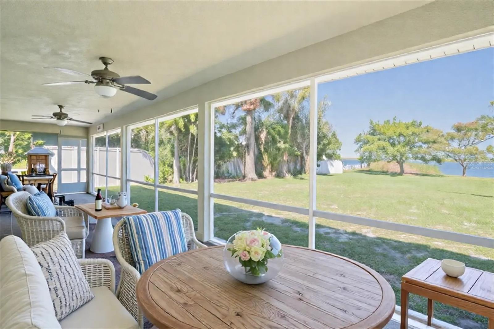 4127 ISLAND LAKES DR