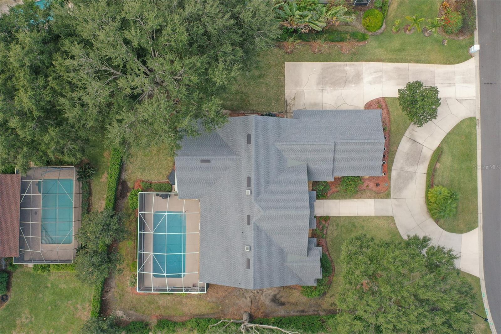 304 LOCHEN CIR SE