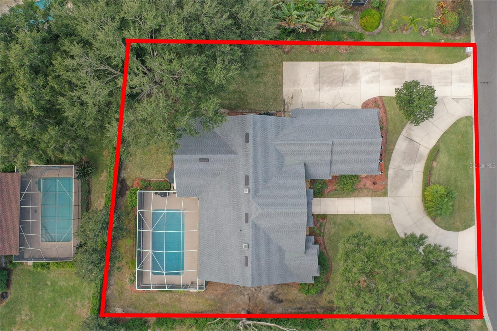 304 LOCHEN CIR SE