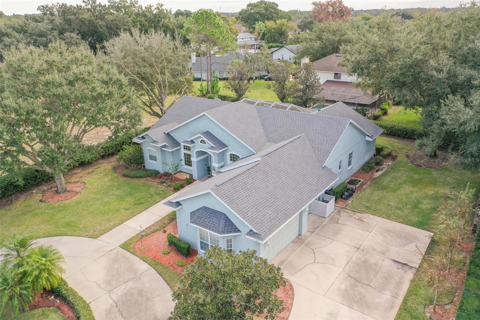 304 LOCHEN CIR SE
