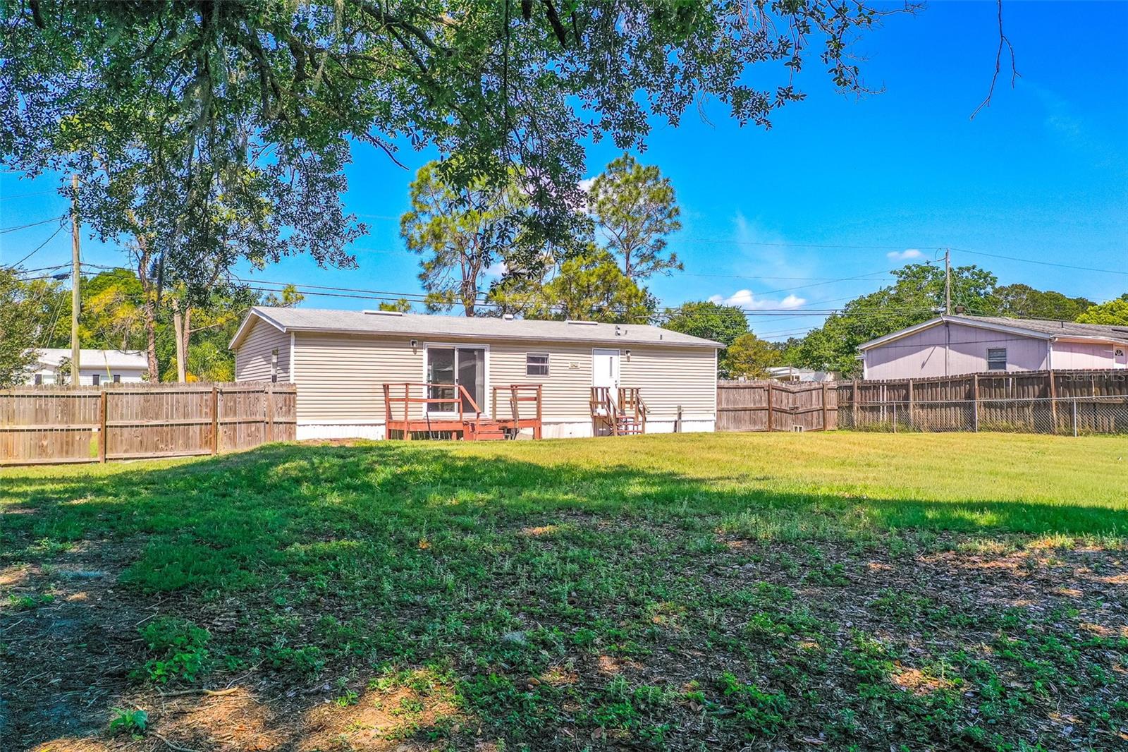 5676 CHERRY TREE DR