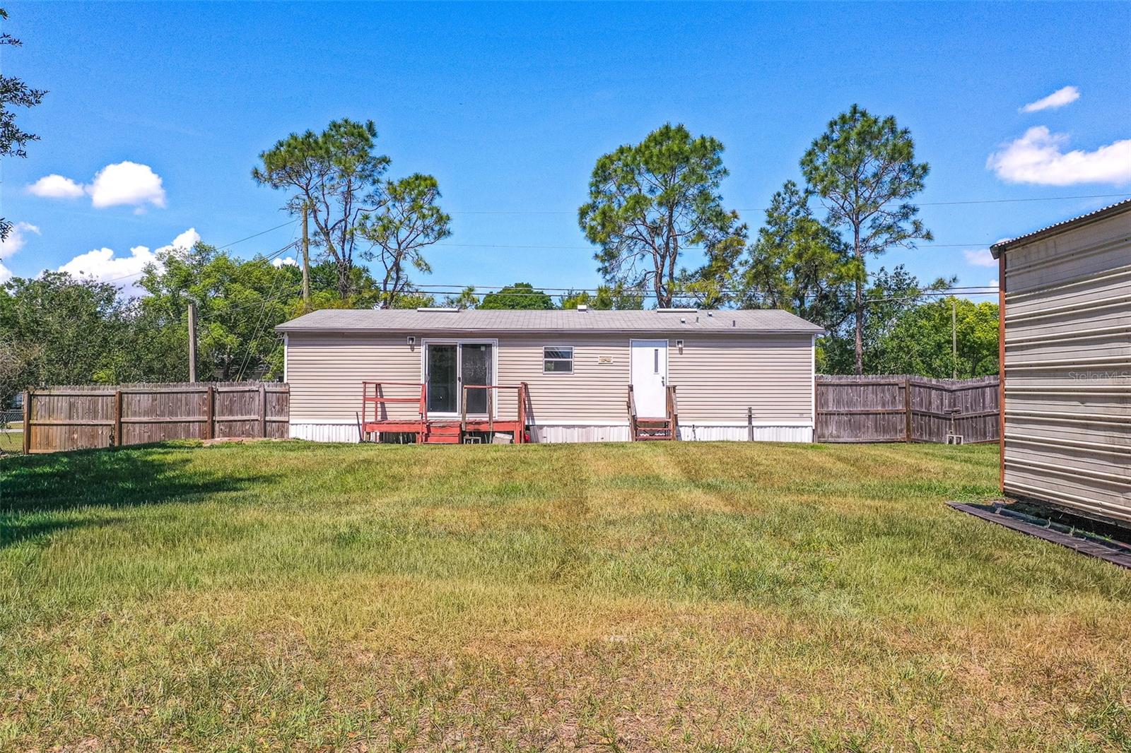 5676 CHERRY TREE DR