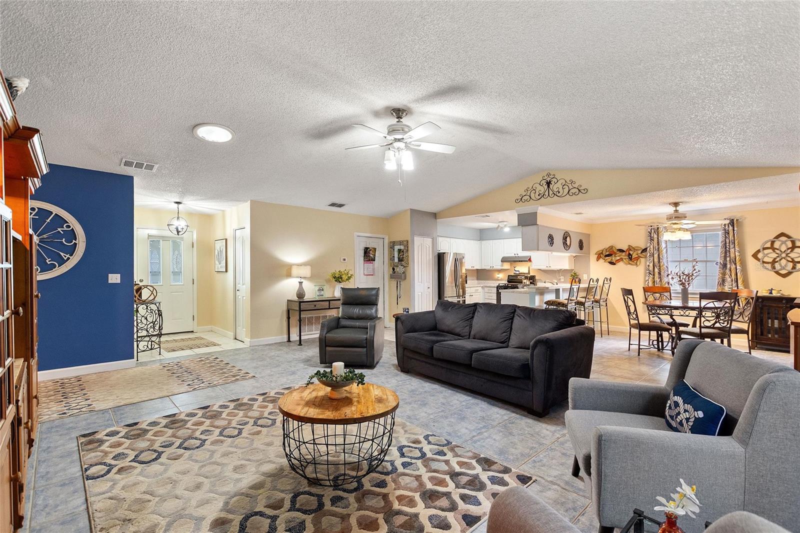 3305 FOX RIDGE DR