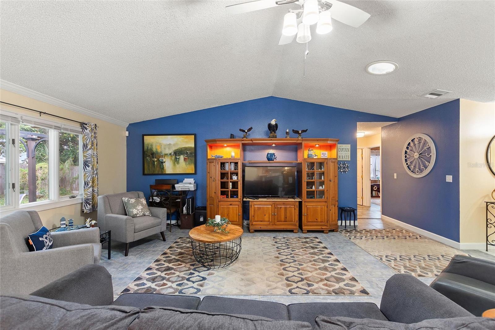 3305 FOX RIDGE DR