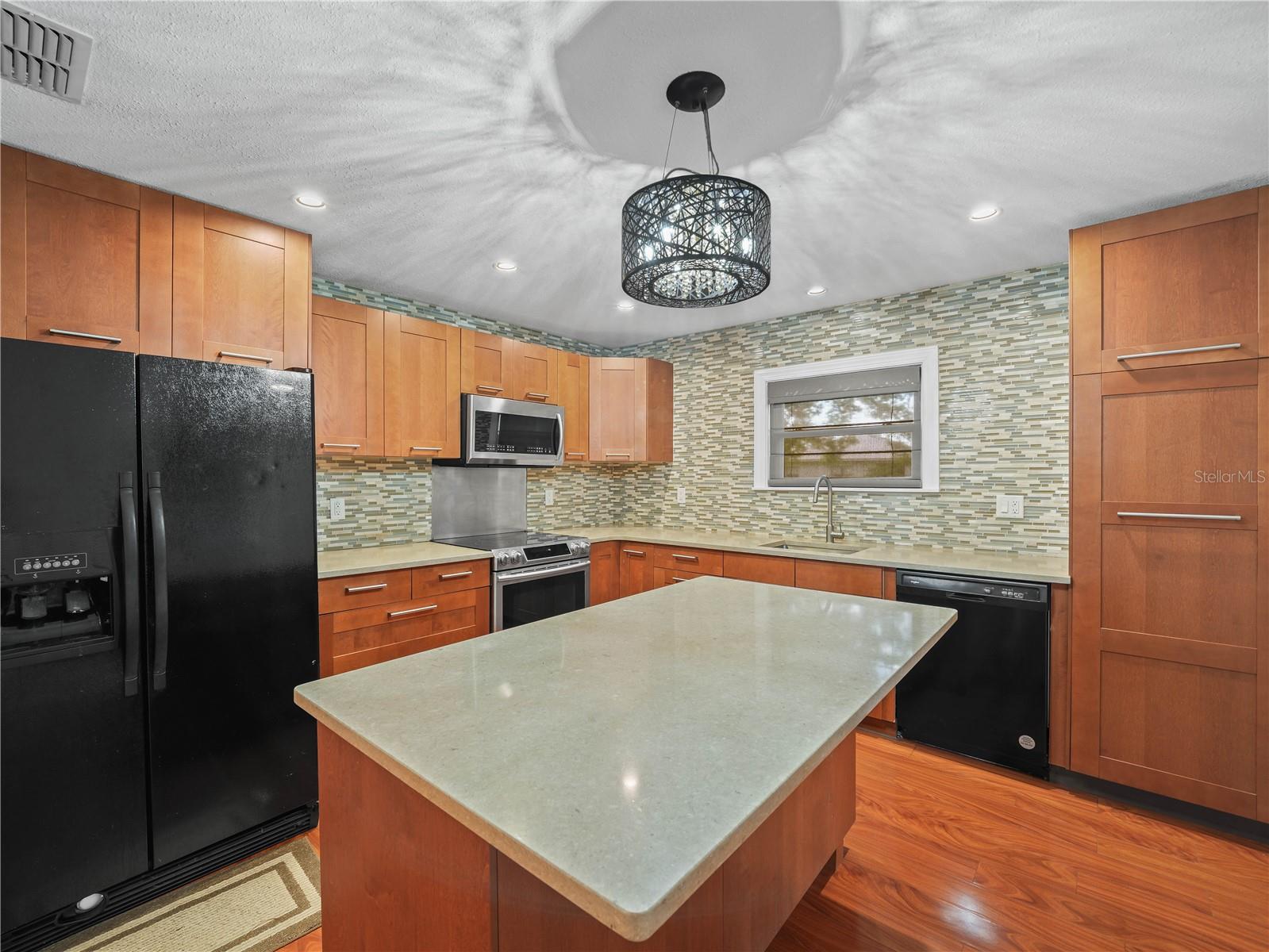 1417 S WINDERMERE AVE