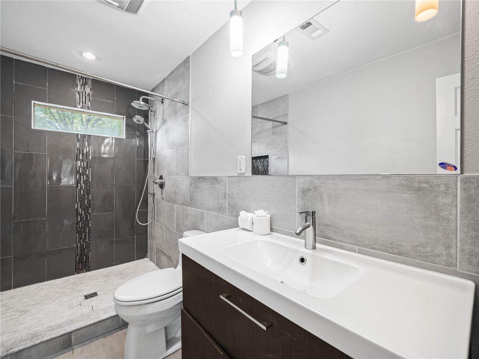 1417 S WINDERMERE AVE