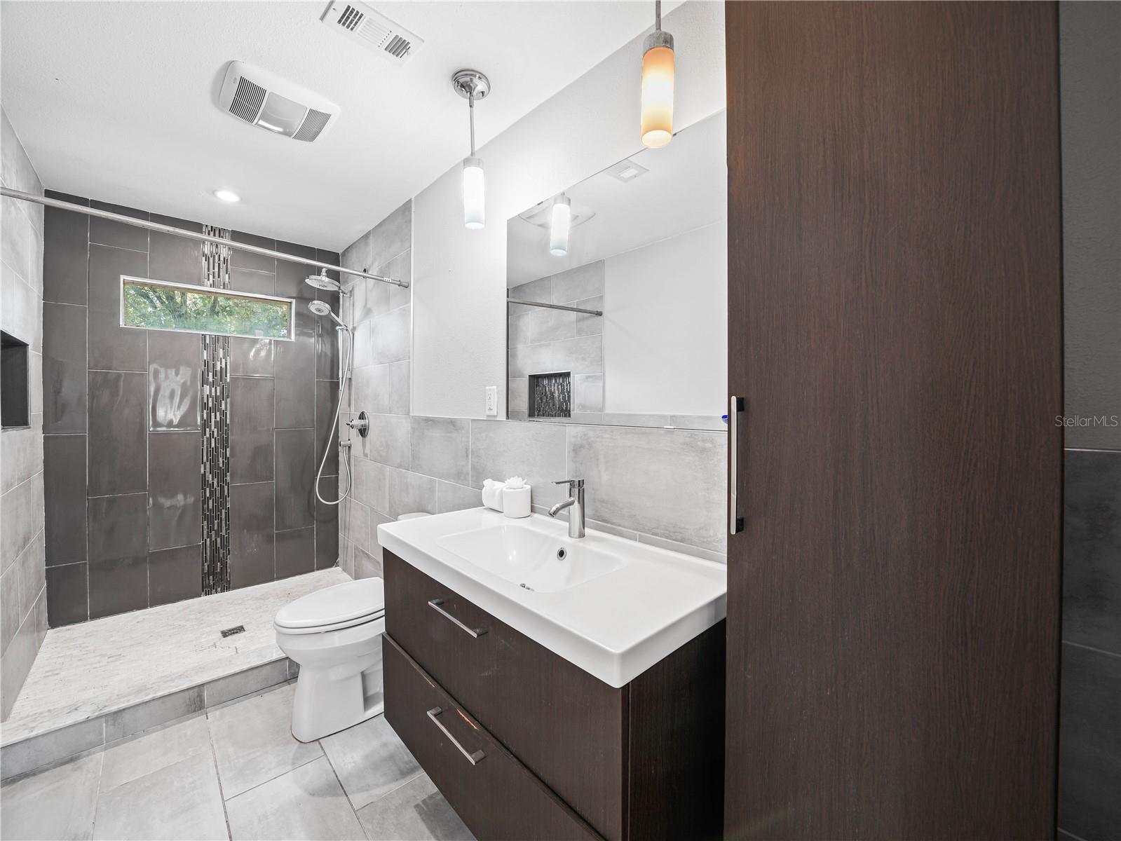 1417 S WINDERMERE AVE