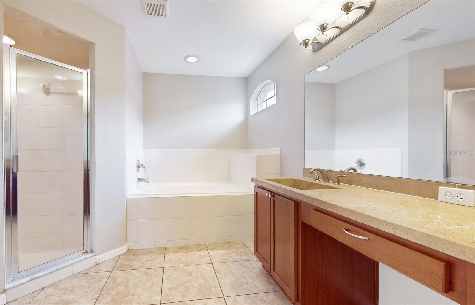 3422 IMPERIAL MANOR WAY