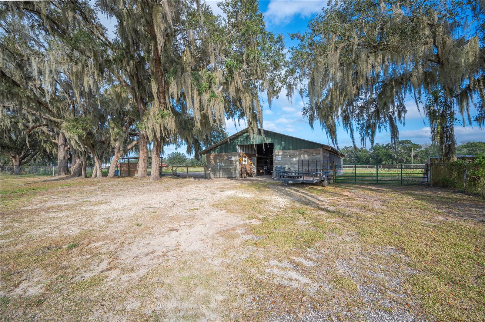 10413 STEVEN DR