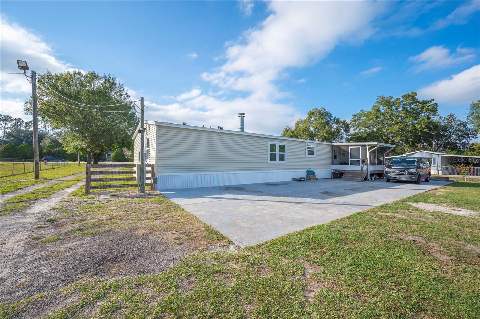 10413 STEVEN DR