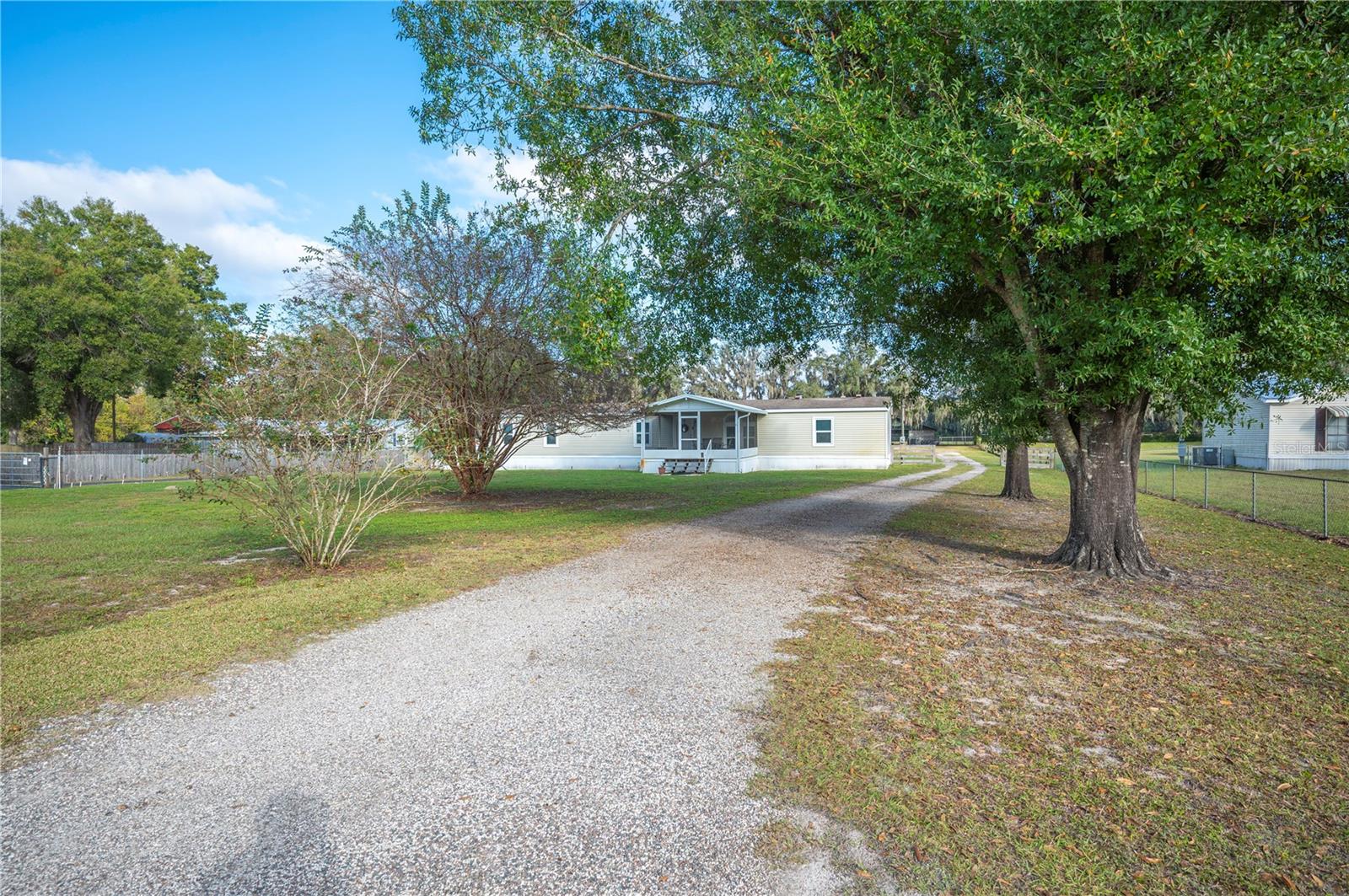 10413 STEVEN DR