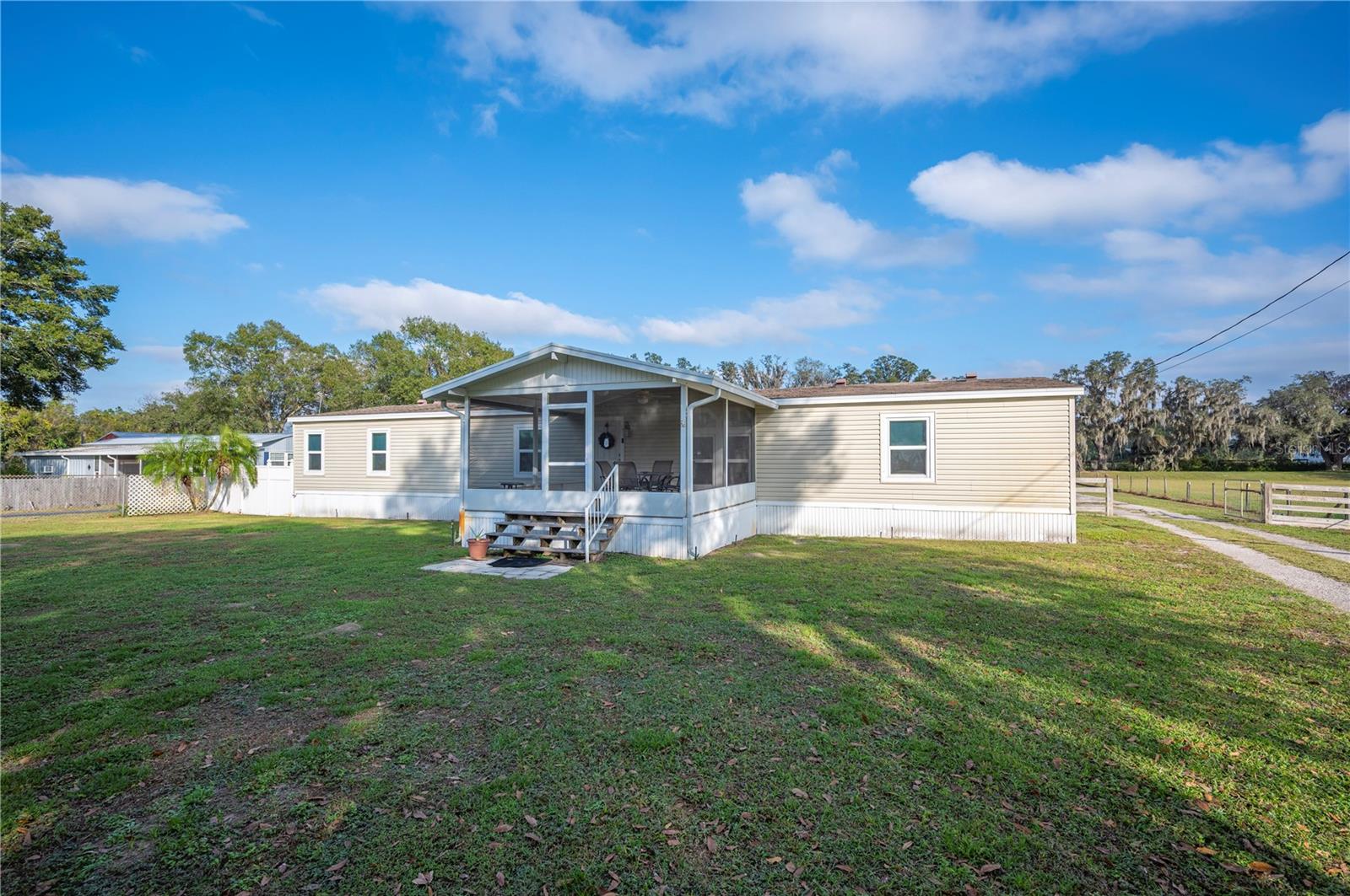 10413 STEVEN DR