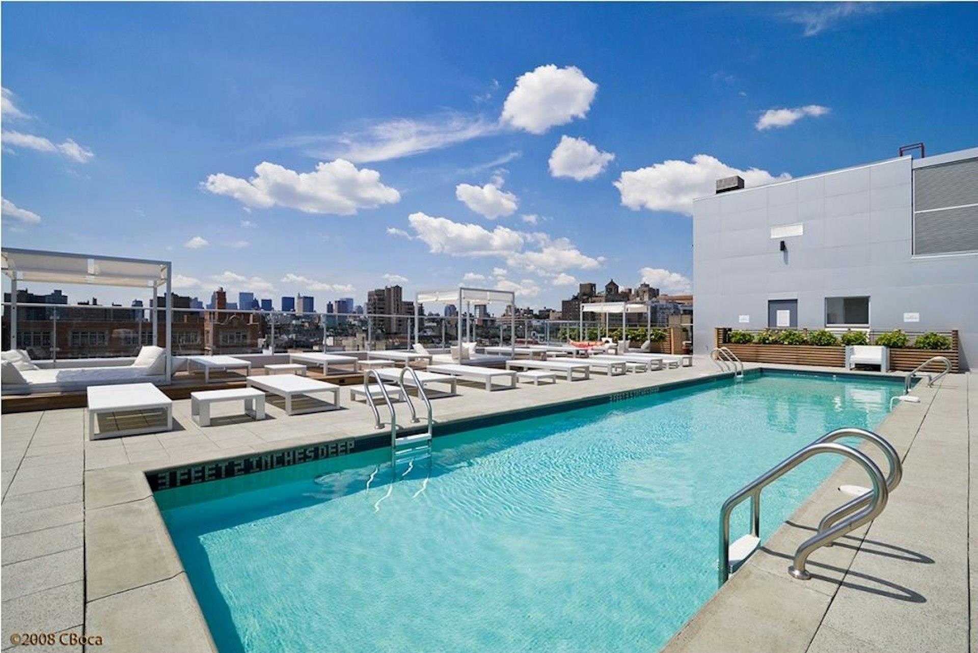 425 E 13TH Street 1M