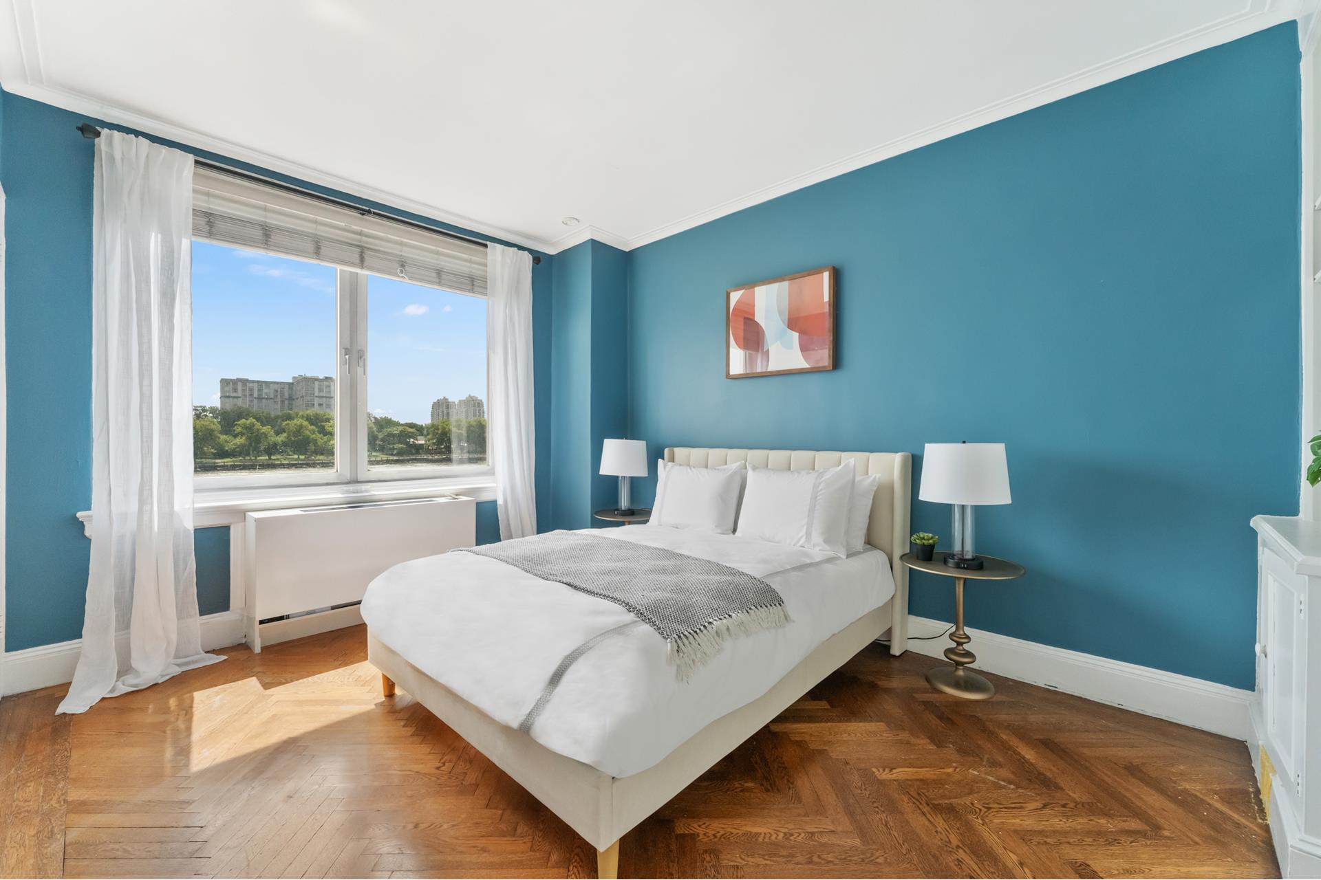 1 E END Avenue 3C
