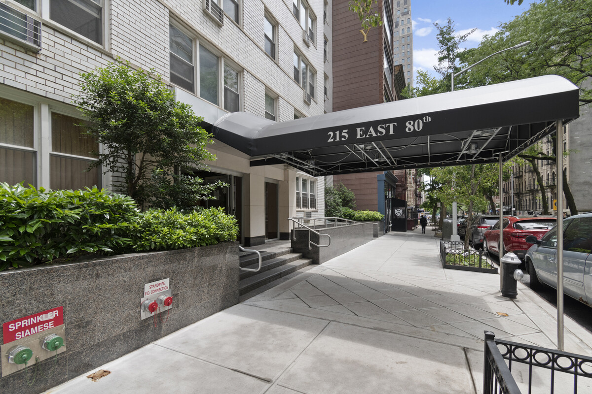 215 E 80TH Street 6D