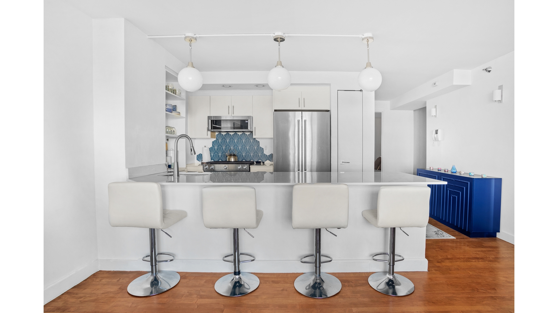 53 BOERUM Place 7B