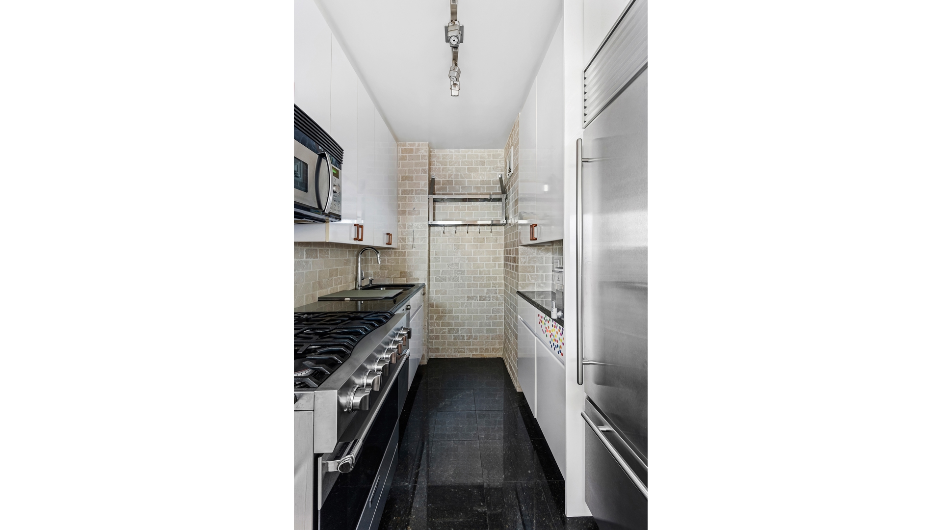 245 E 93RD Street 19H