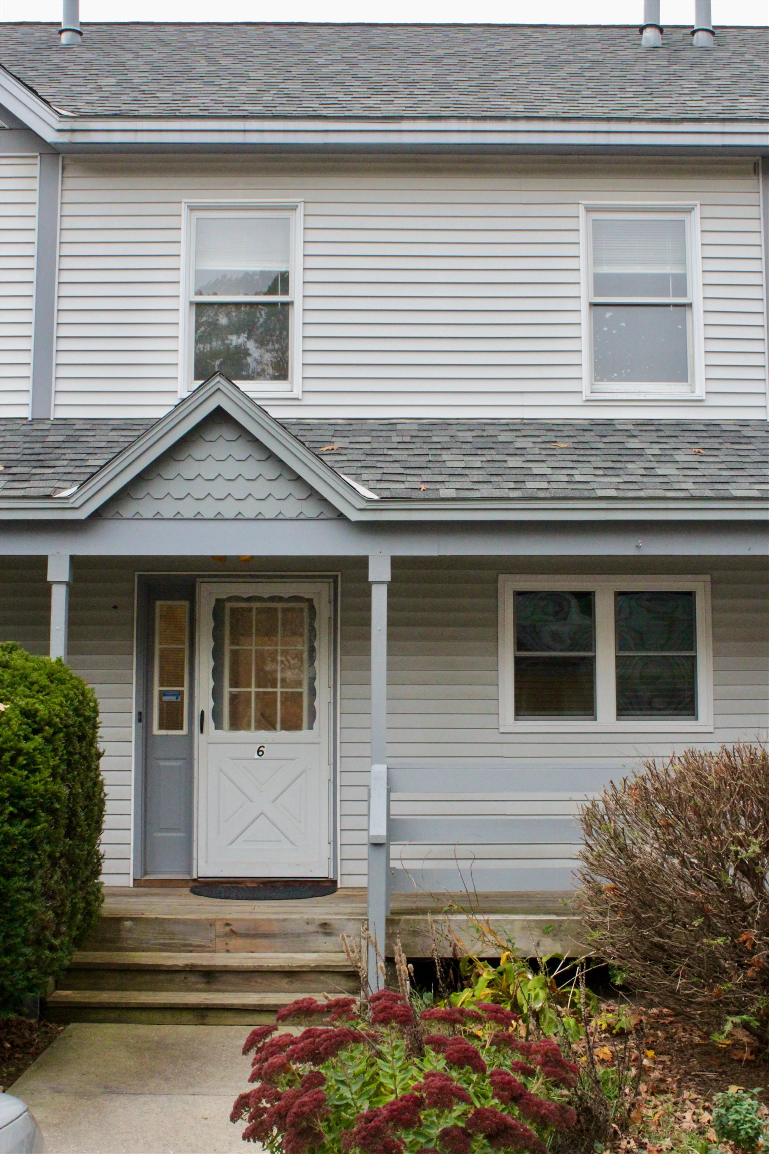 282 Ethan Allen Parkway Unit: 6