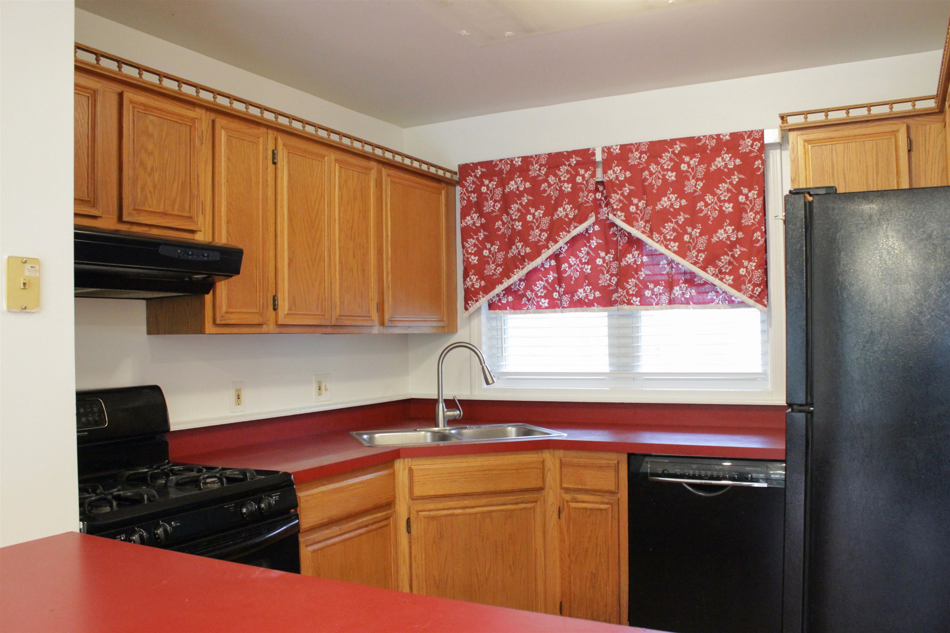 282 Ethan Allen Parkway Unit: 6