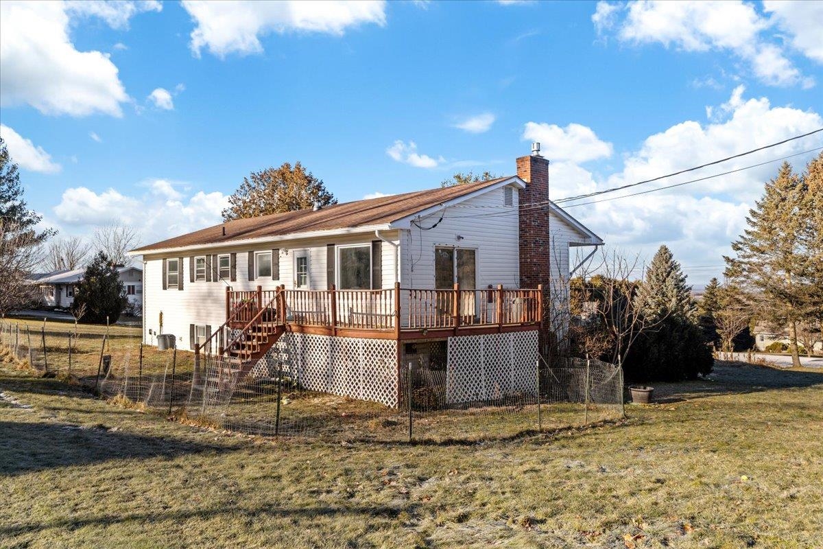34 Johnny Cake Lane