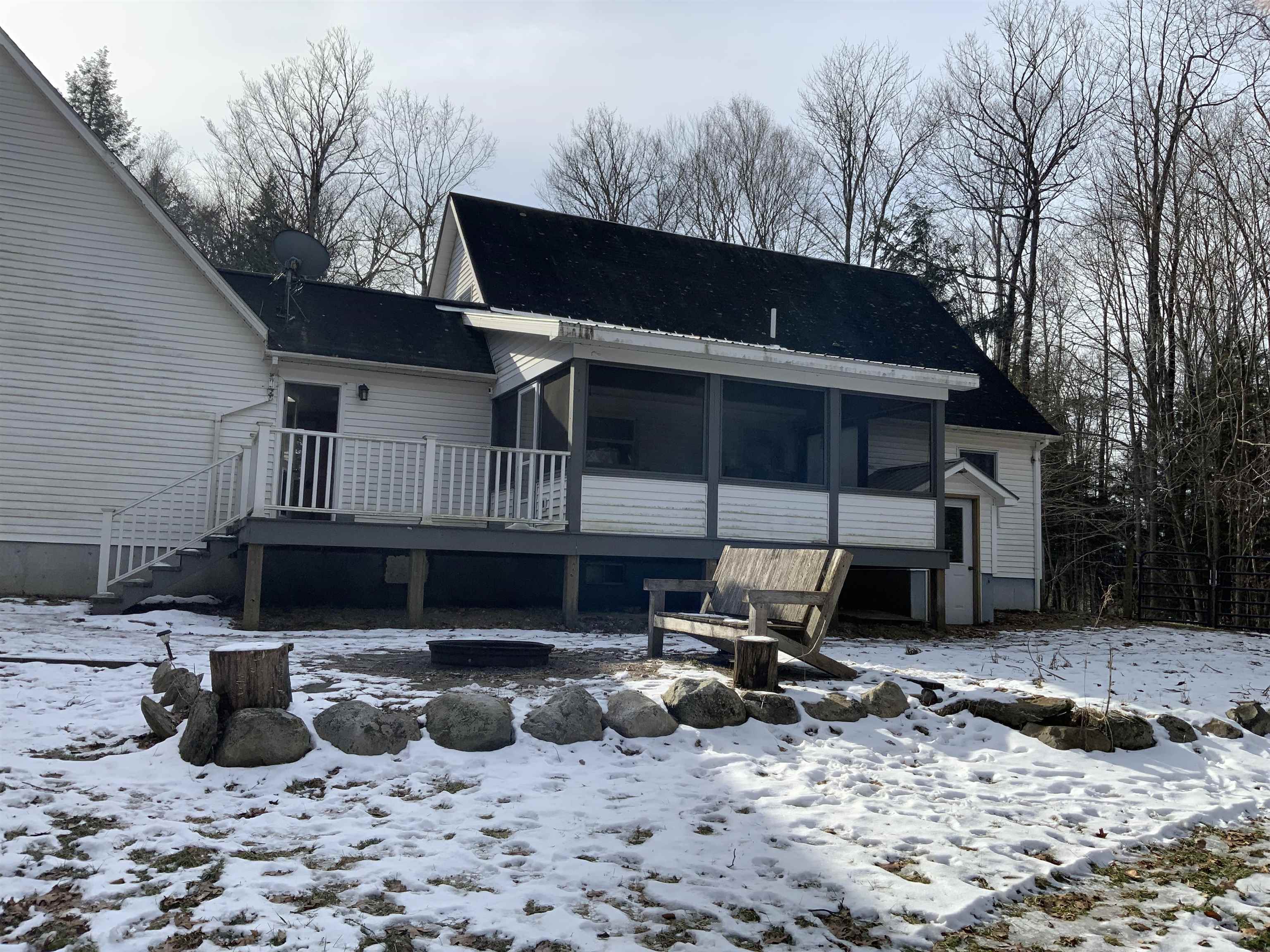 121 Notch Road