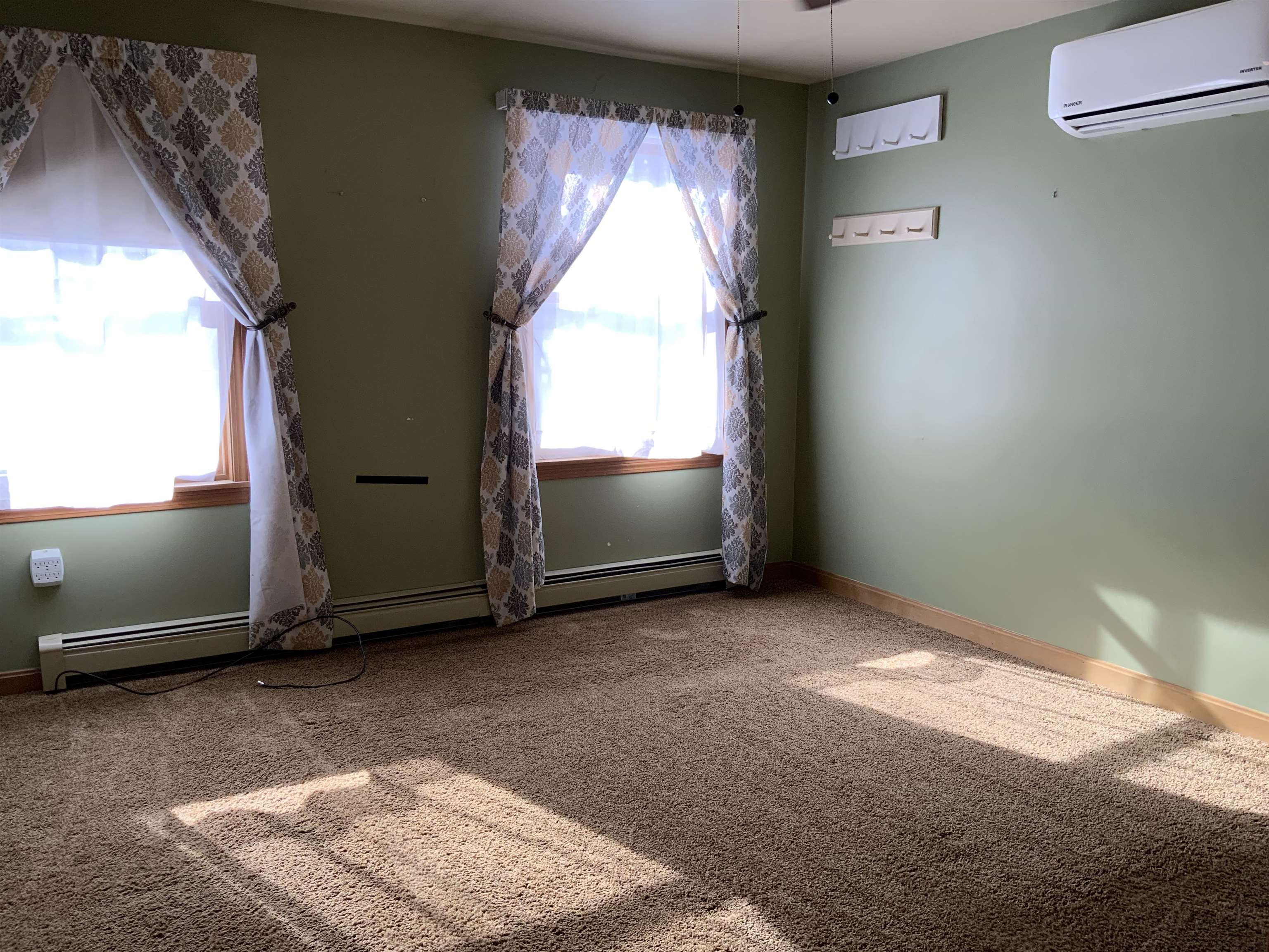 121 Notch Road