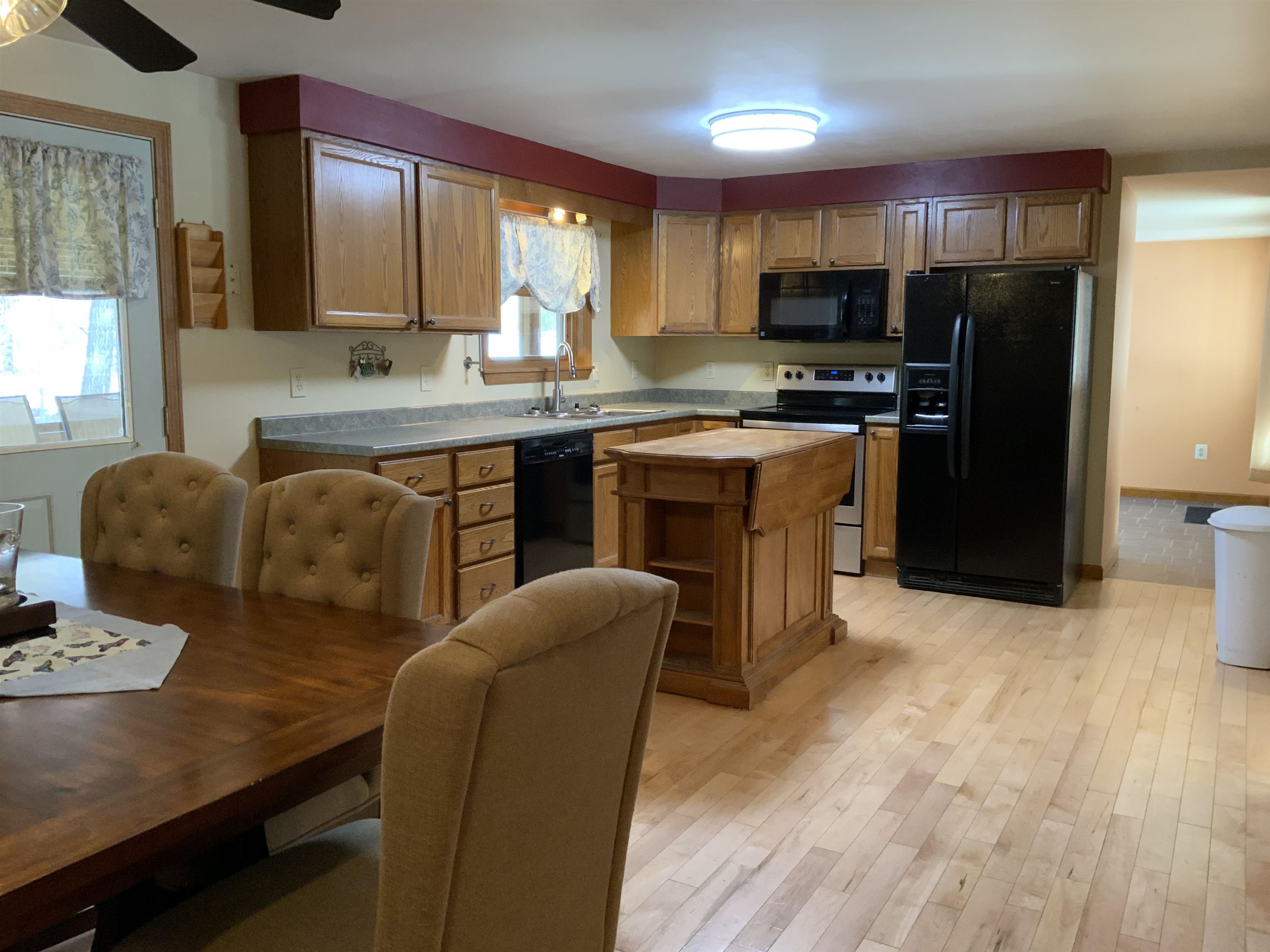 121 Notch Road