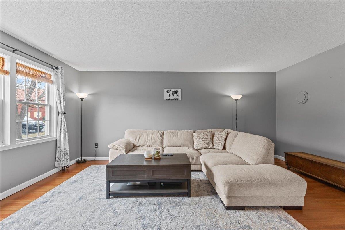 171 N Twin Oaks Terrace