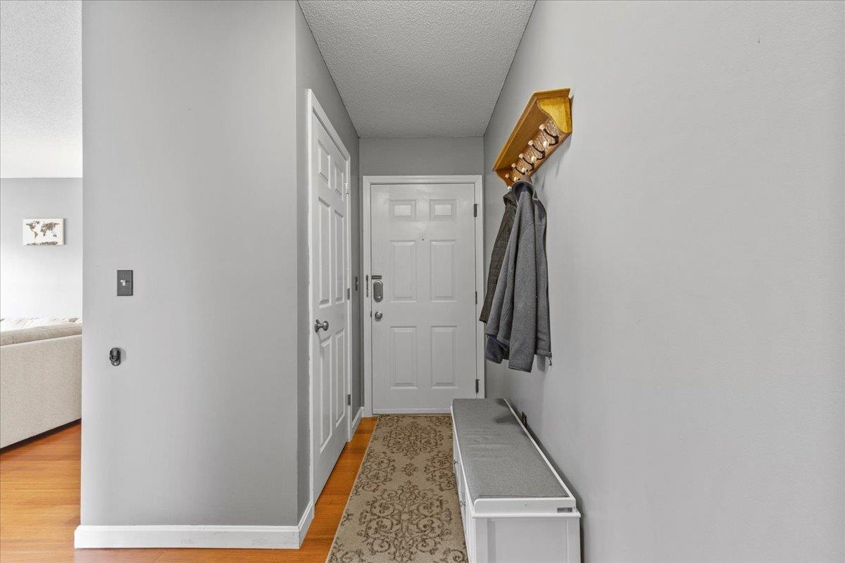 171 N Twin Oaks Terrace