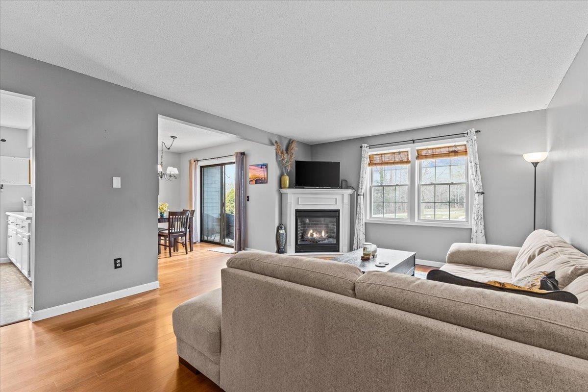 171 N Twin Oaks Terrace