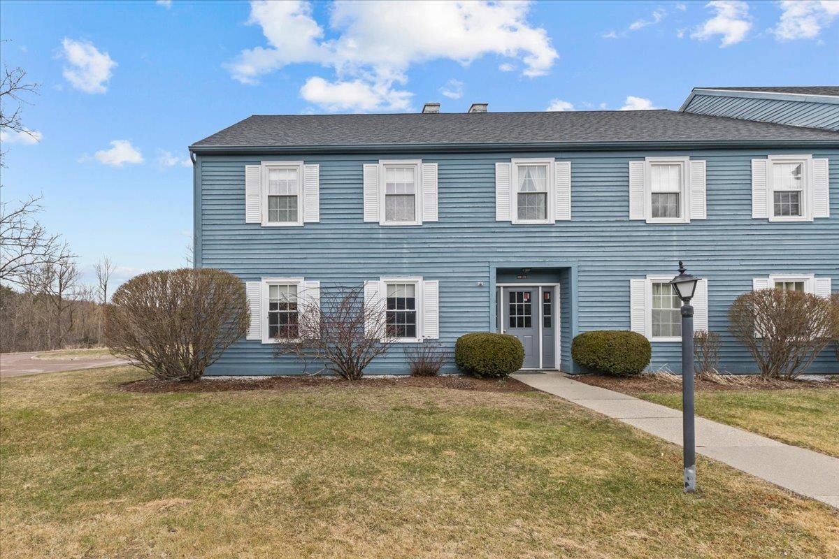 171 N Twin Oaks Terrace