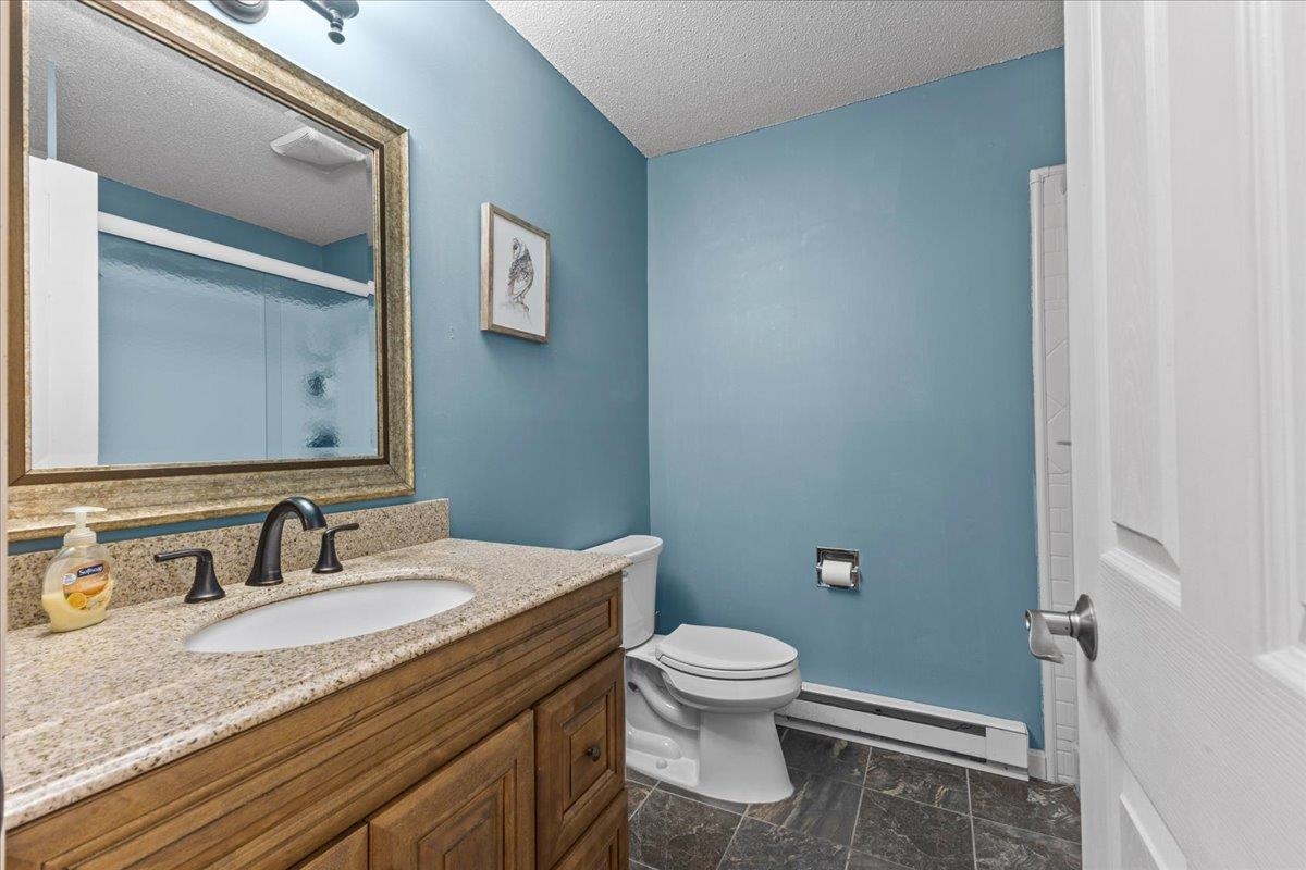 171 N Twin Oaks Terrace