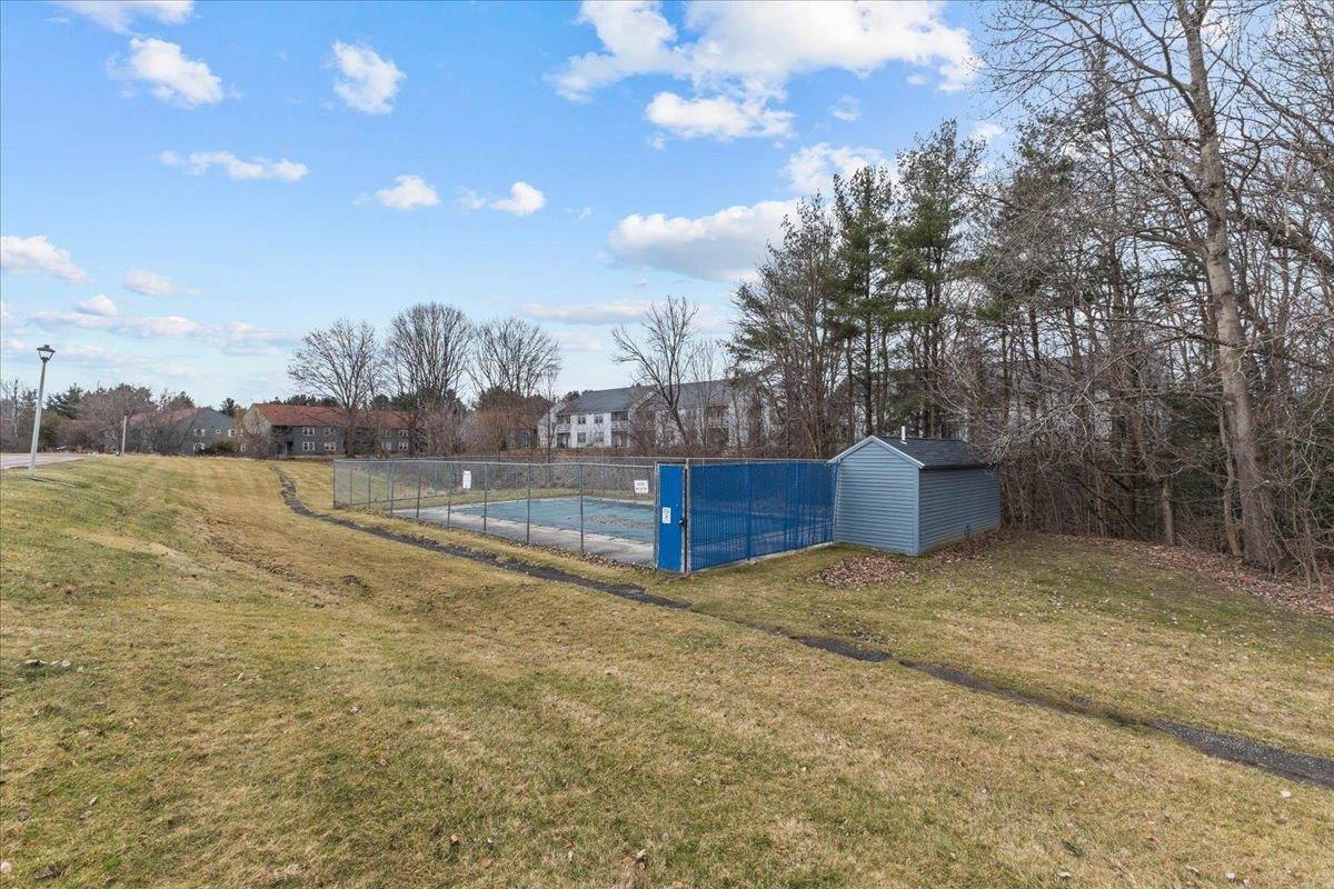 171 N Twin Oaks Terrace