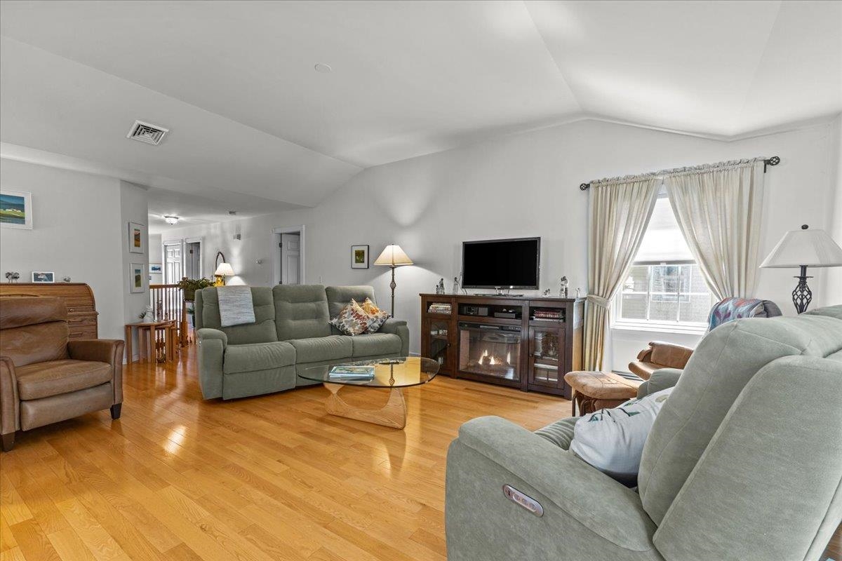 468 Bittersweet Circle